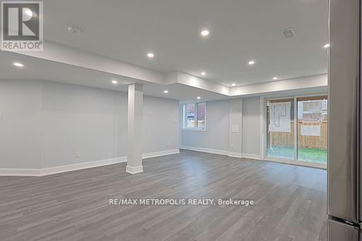 Photo - 75 Eastgrove Sq