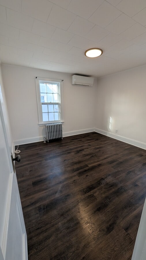 Bedroom - 147 Locust St Unit 2