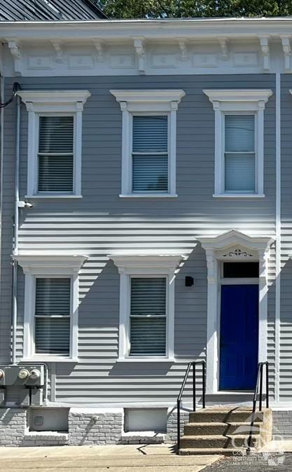 Building Photo - 516 State St Rental