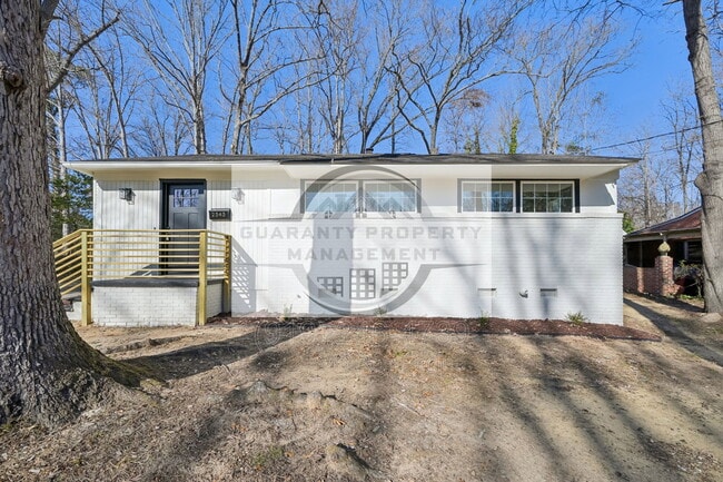 Building Photo - 2343 Derby Dr