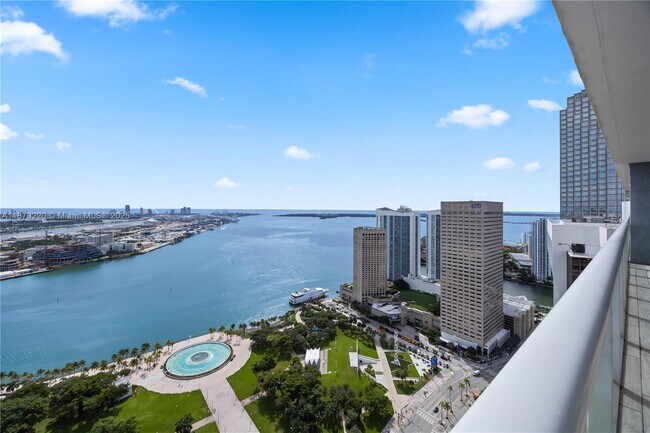 Building Photo - 50 Biscayne Blvd Unit 4706 Rental