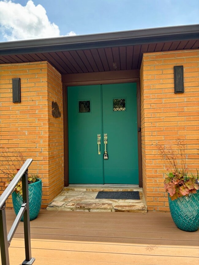 Building Photo - 6317 Percy Dr