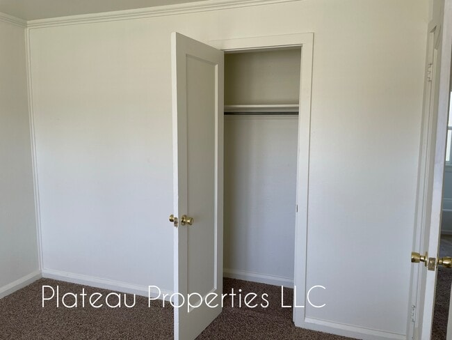 Photo - 710 Mc Cormick School Rd