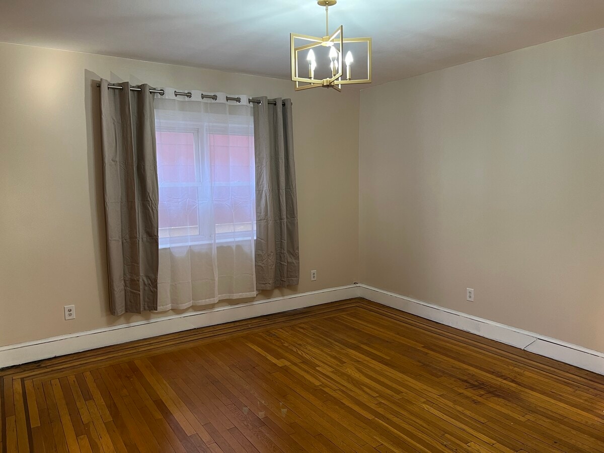 Photo - 700 Hudson Ave