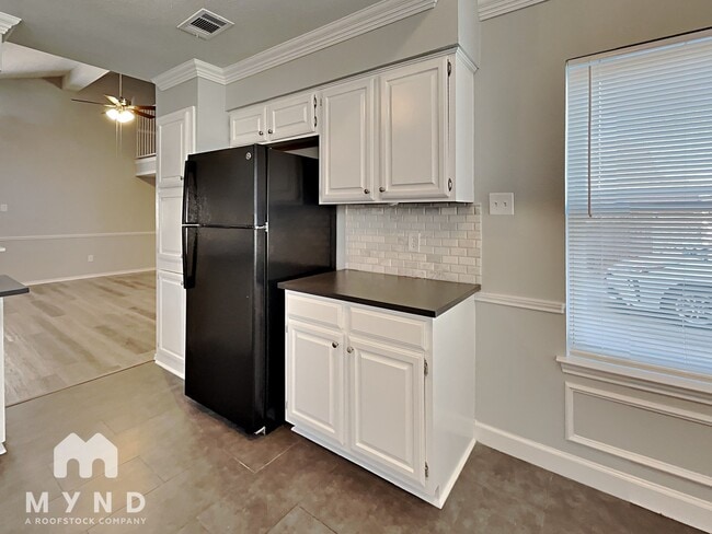 Photo - 4628 Feathercrest Dr