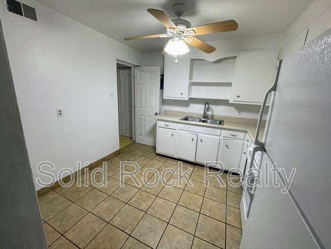 Photo - 513 W Uintah St Unidad 1