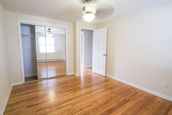 Photo - 105 N Willow St