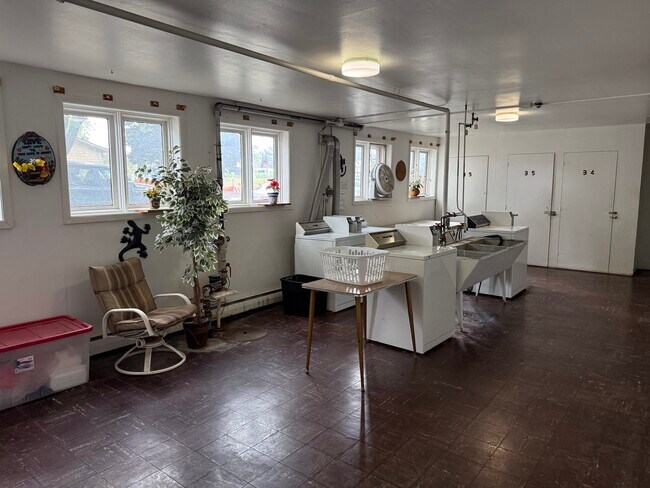 Photo - Mayfair Apartments