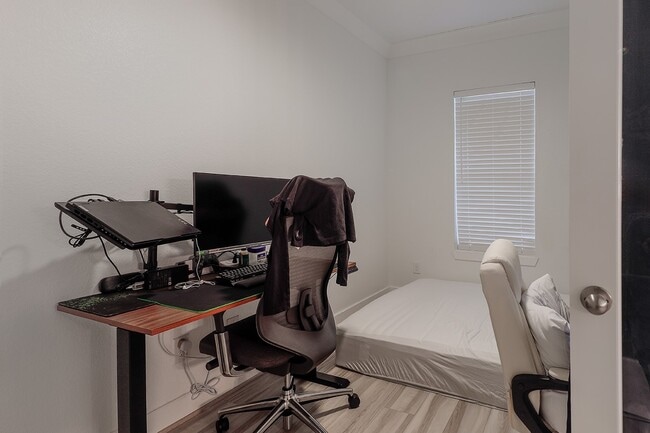 Photo - 154 Kendrick Pines Blvd