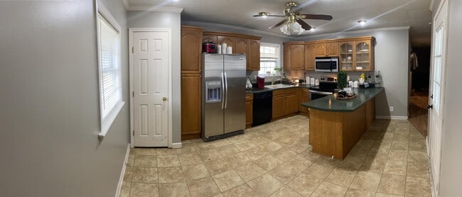 Photo - 402 Scott St