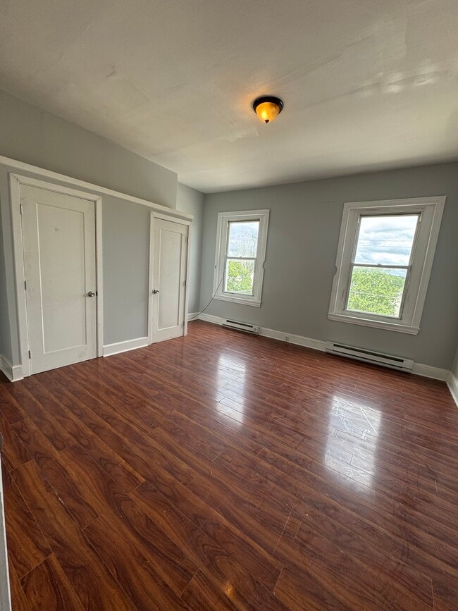 Building Photo - 2121 N 22nd St Unit 4 Rental