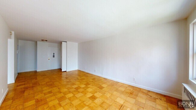 Building Photo - 236 E 36th St Unit 8H Rental