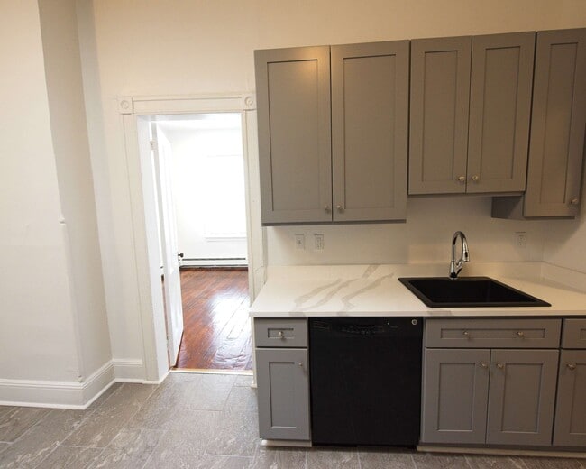 Photo - 312 W Main St