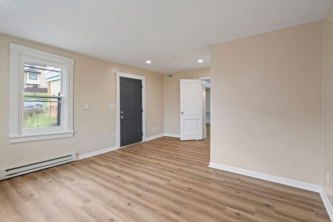 Photo - 1680 Potomac Ave Unit Lower