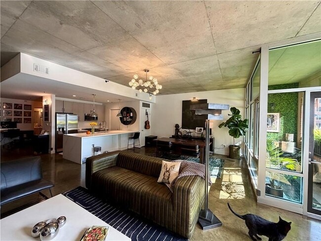 Photo - 845 Spring St NW Unit 524