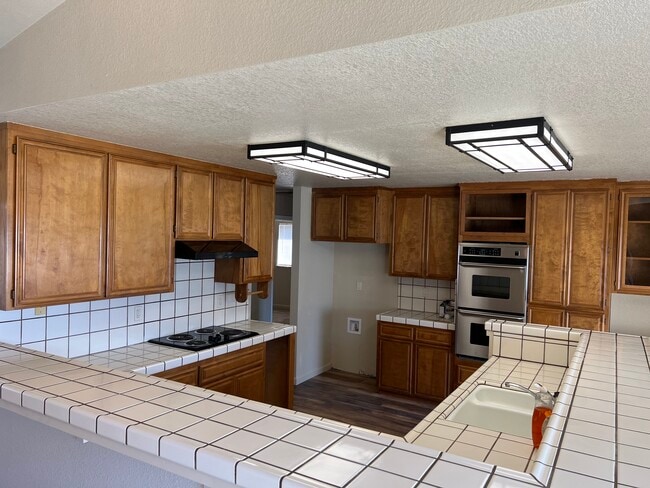 Photo - 801 Foxfire Dr