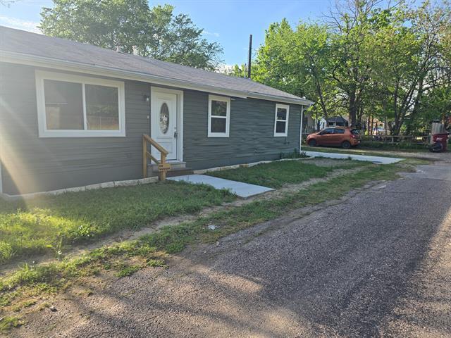 Building Photo - 121 Windom St