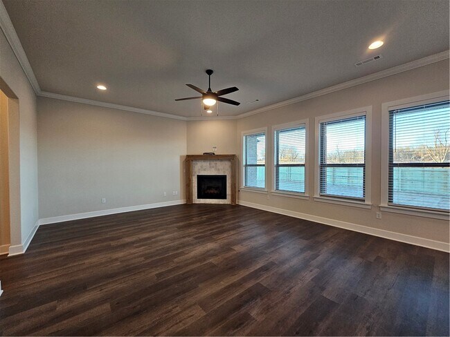 Photo - 1450 Sessile Oak Wy