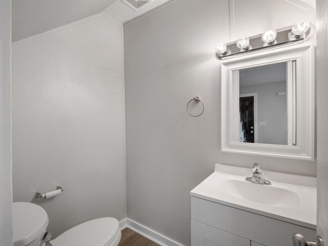 Photo - 161 Printers Ln Unidad 2