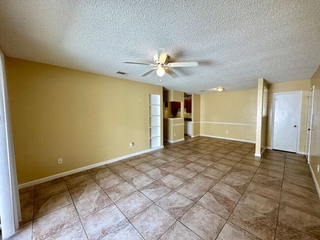 Photo - 2 Bedroom 1 Bath Available with Water, Tra...