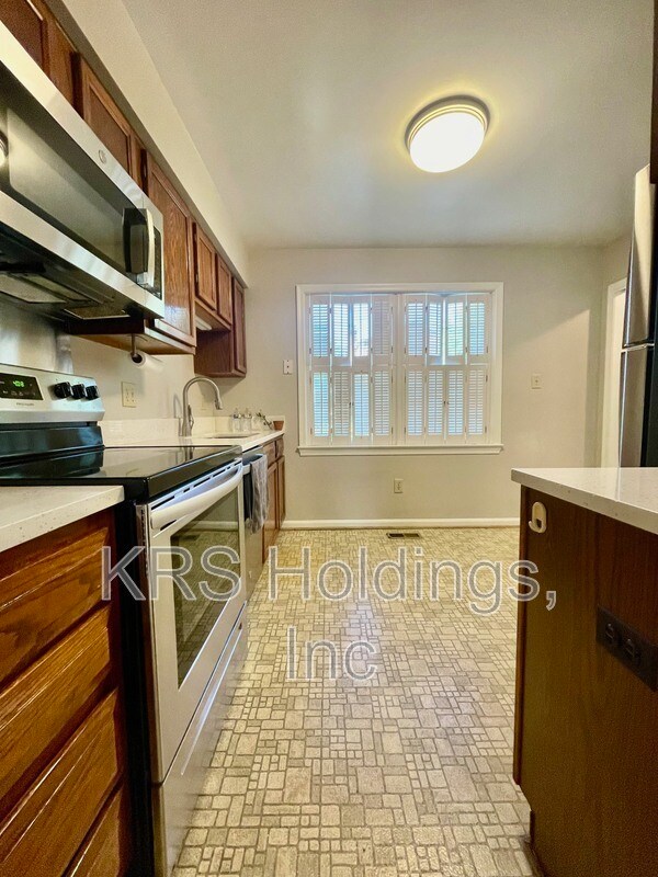Photo - 613 N Abingdon St
