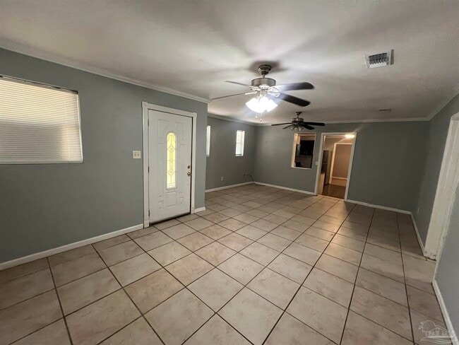Photo - 203 Edison Dr