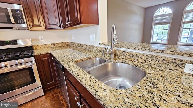 Photo - 3504 Tabard Ln