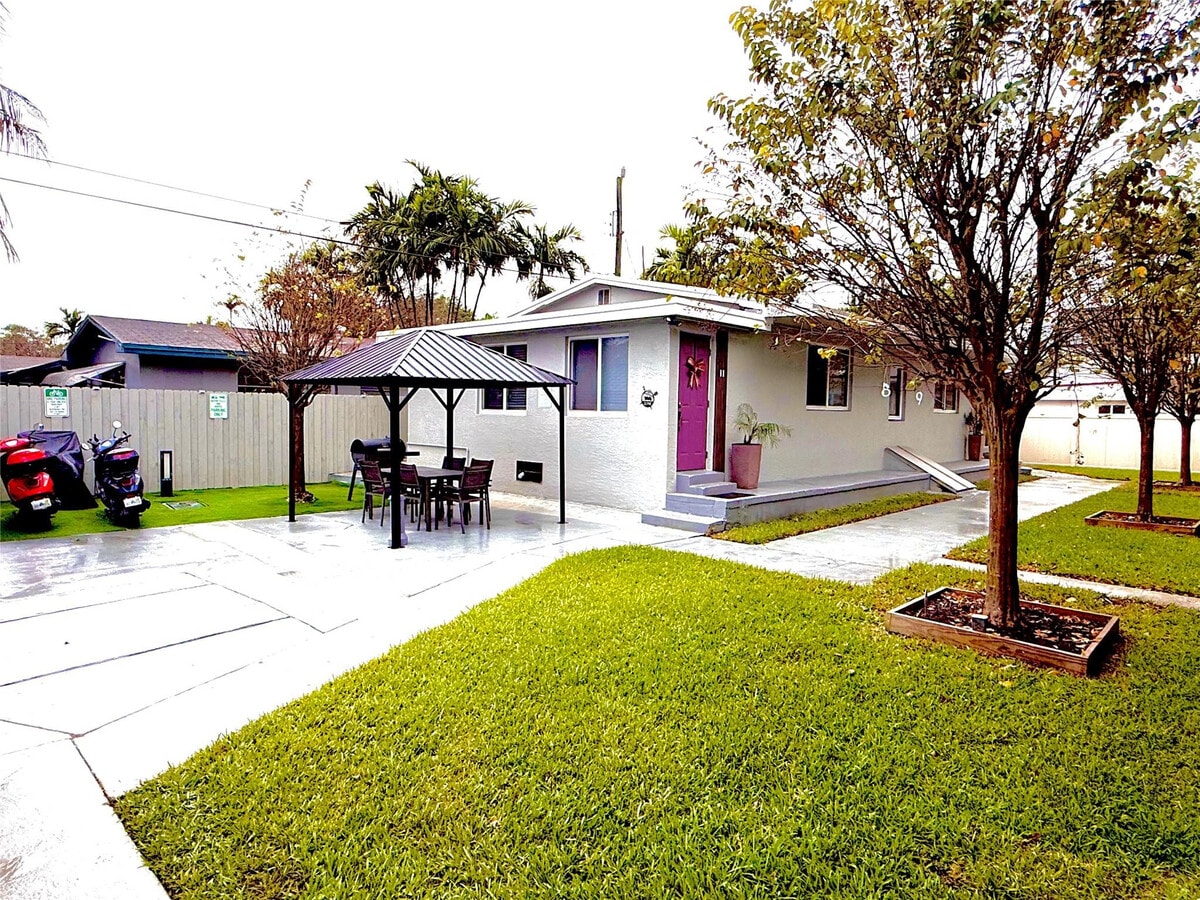 Photo - 720 NE 7th St Unit 2A