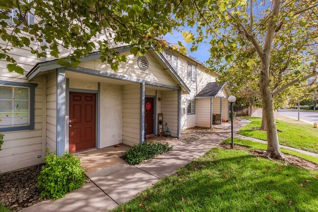 Photo - Foothill Manor Townhomes