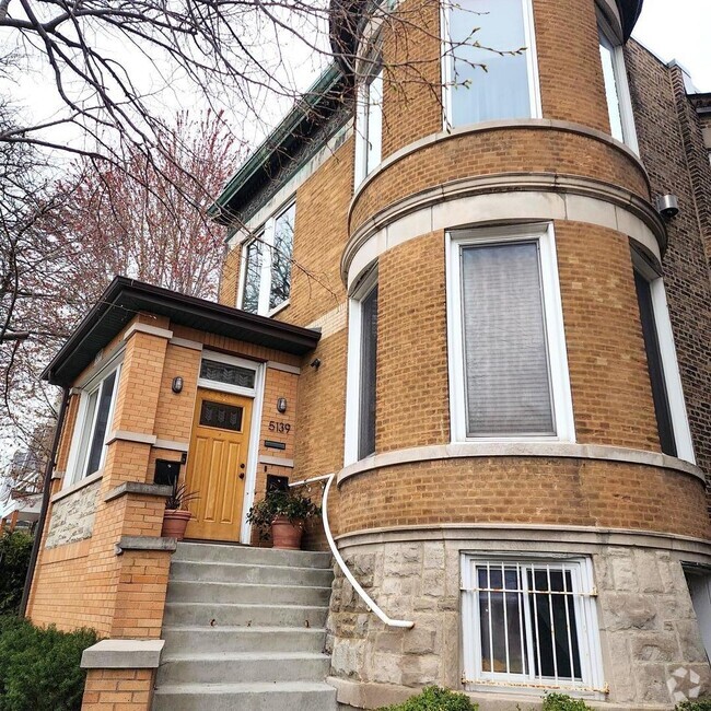 Building Photo - 5139 N Western Ave Rental