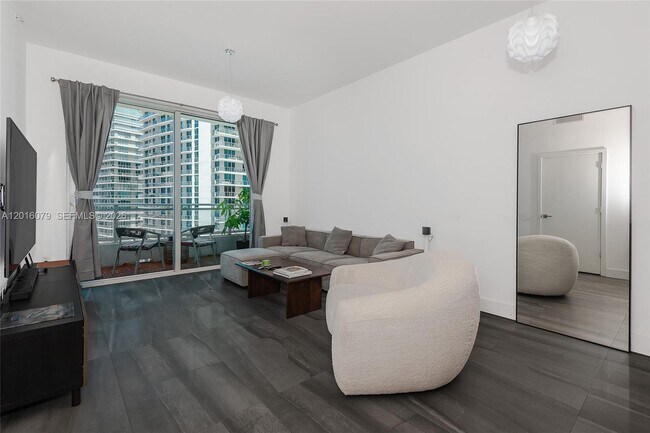 Building Photo - 1080 Brickell Ave Unit 2803