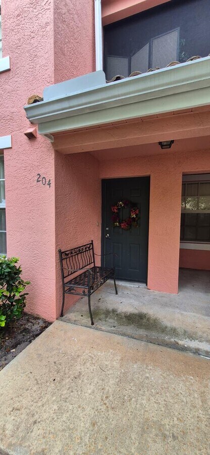 Photo - 144 SW Peacock Blvd Unit 23-204