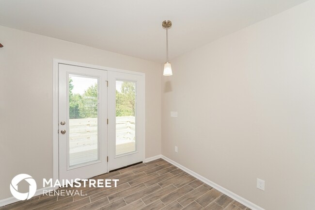 Photo - 1130 Holt Cir