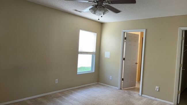 Photo - 3BD/ 2BA house in Bellegrove!