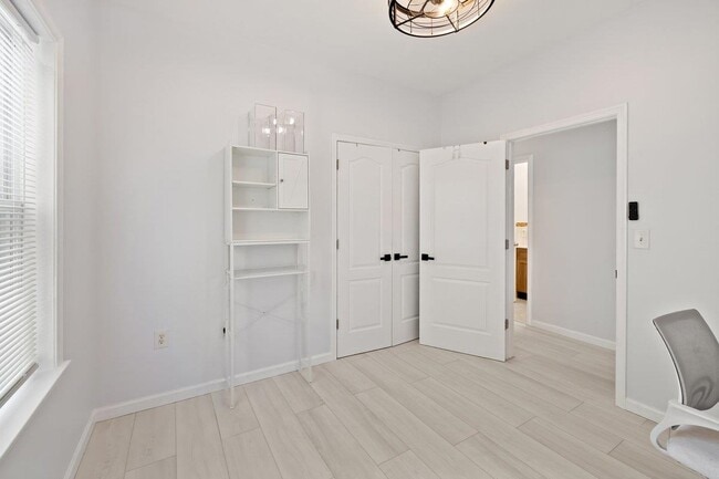 231 Hancock Ave Unit 2