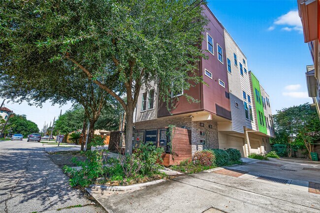 Photo - 4510 Inker St