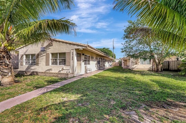 Photo - 1723 Liberty St Unit 4