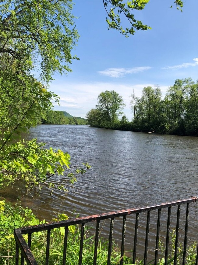 Photo - Wisteria, LLC Unit B