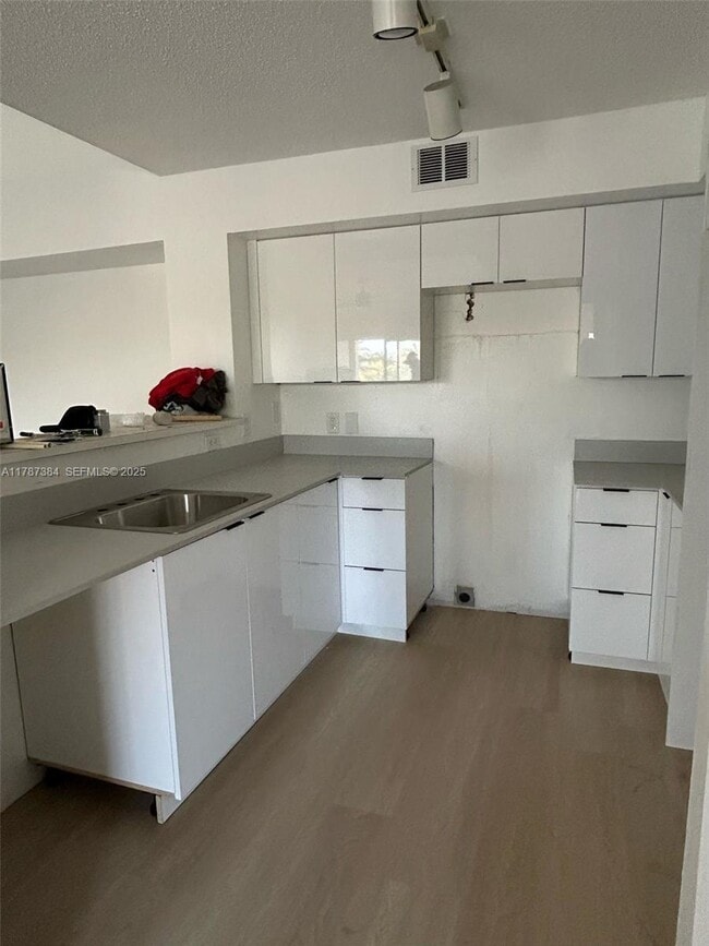 Photo - 4320 NW 107th Ave Unit 303-1