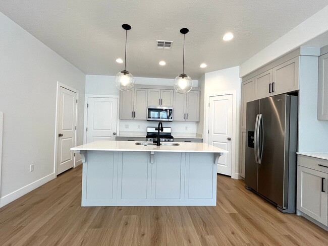 Photo - Townhome in Woodland Estates - Pool Access