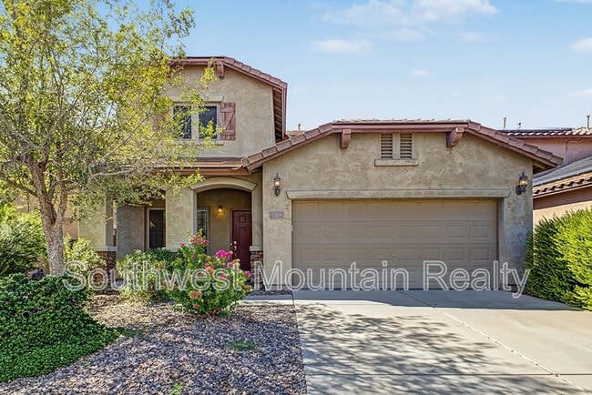 2346 N Monticello Dr