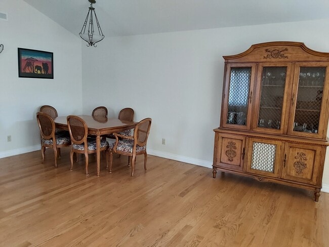 Photo - 413 Camden Rd