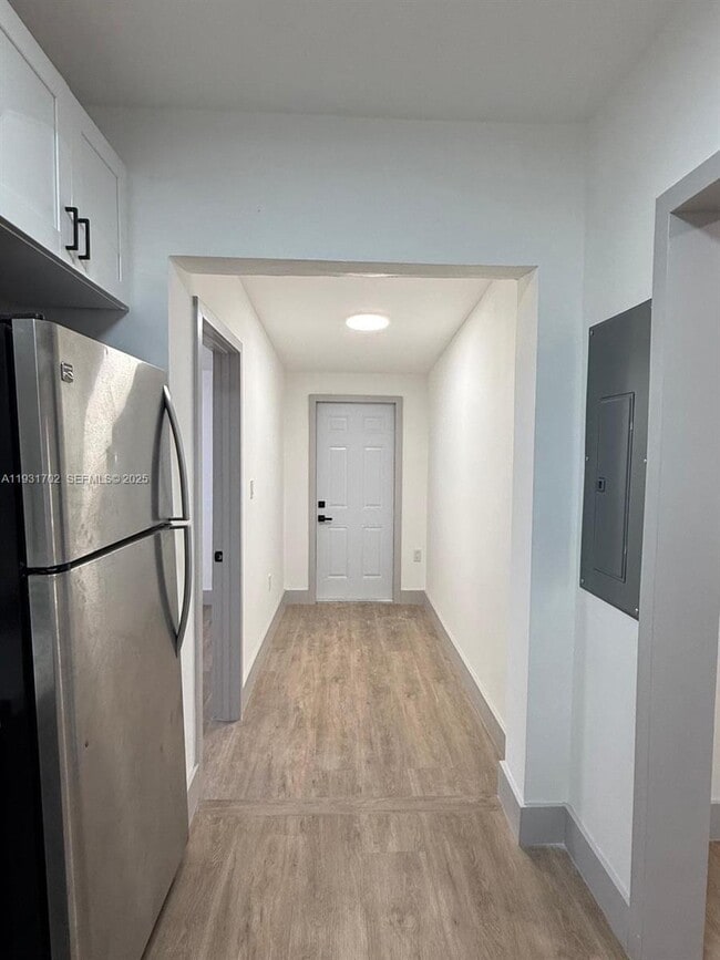 Photo - 6790 SW 17th St