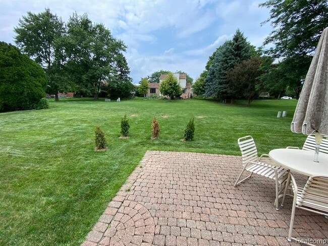 Photo - 2208 Cumberland Rd