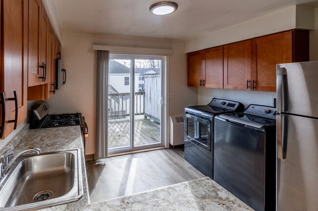 Newport Landings Apartment Community