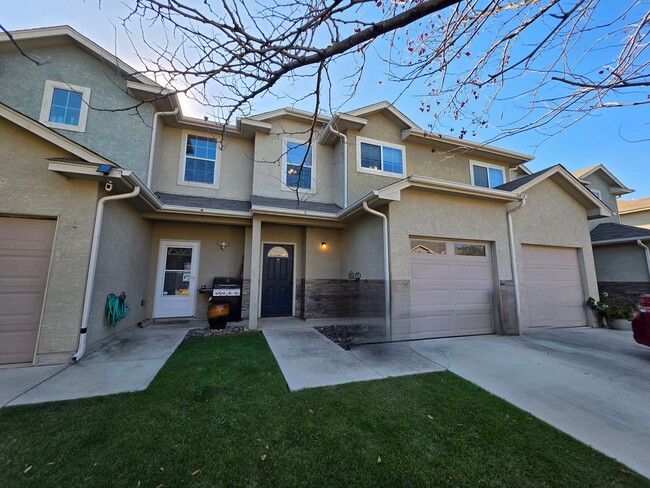 Photo - Town home for rent