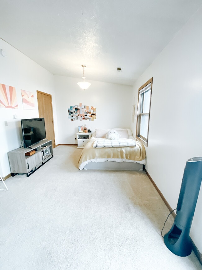 Photo - Woodcrest