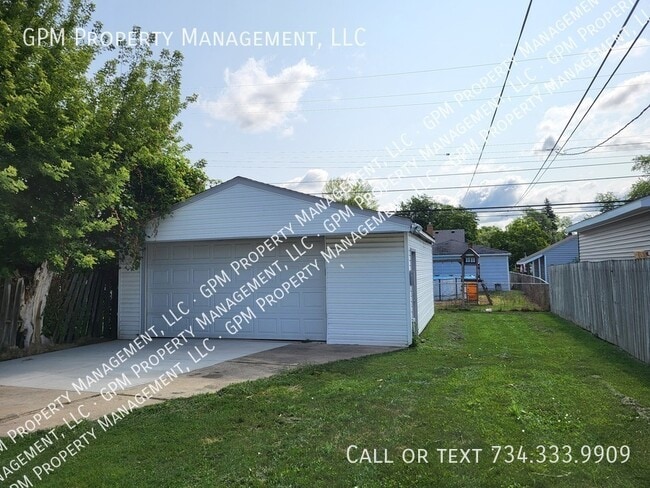 Photo - 14727 Mulberry St
