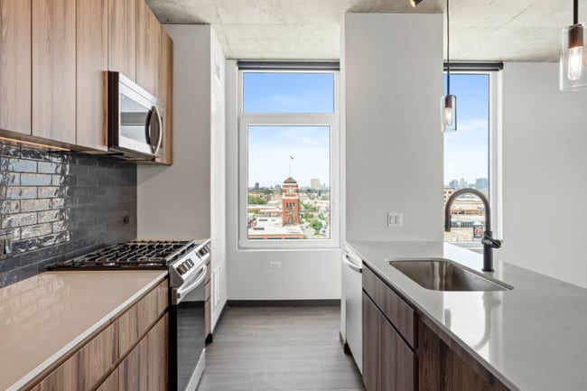 Photo - 124 N Ashland Blvd