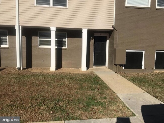 Photo - 2050 Nike Dr